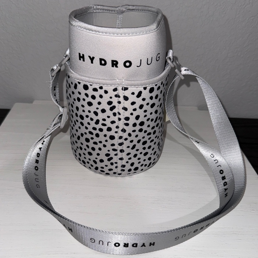 HydroJug Pro 73oz Insulated Sleeve With Adjustable Carrying Strap Animal Print